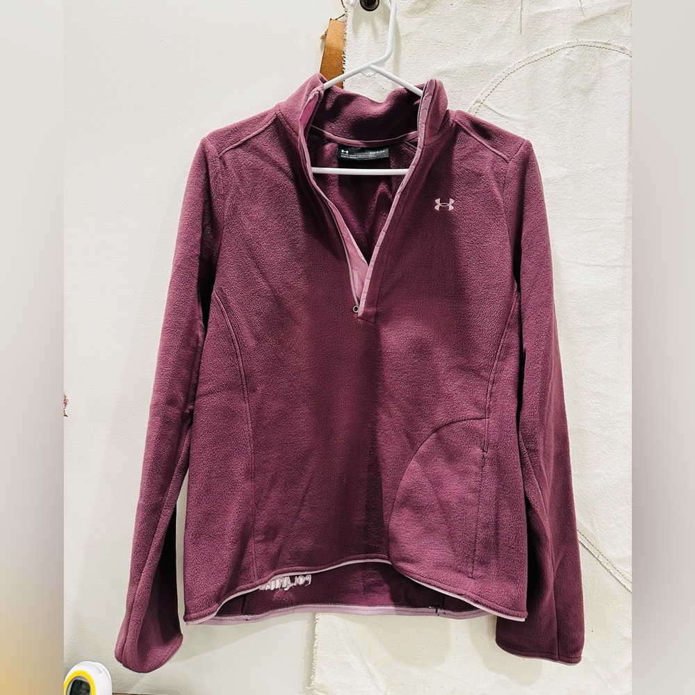 Women’s Under Armor Polartec shirt size small